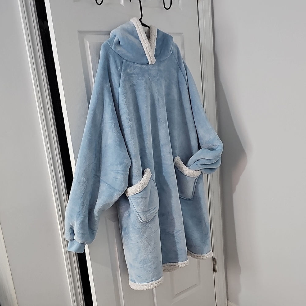 Cozy Blue Hooded Blanket Sweatshirt